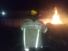 Возгорание хозпостройки в частном домовладении